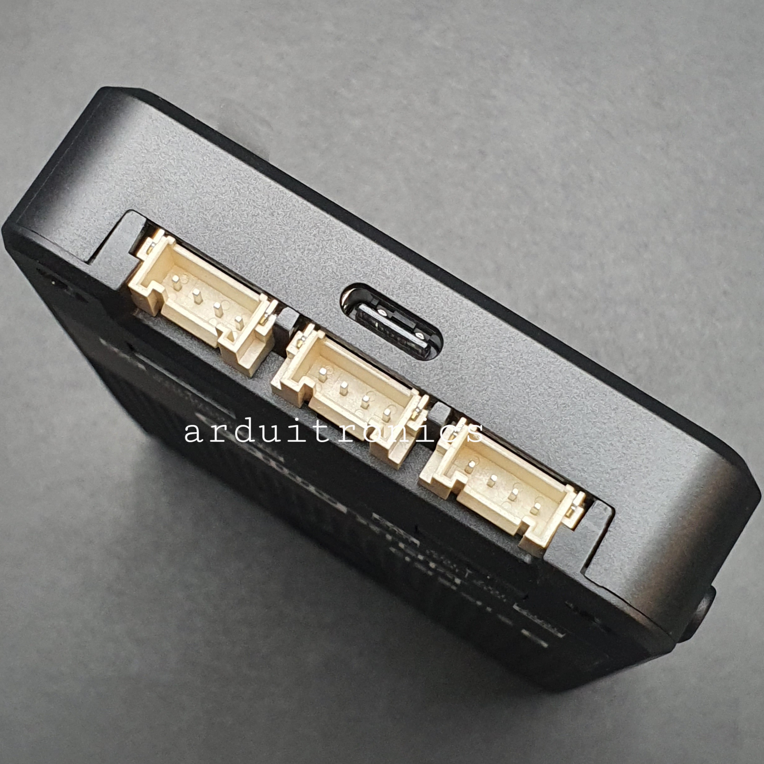 Sipeed Maix Amigo - All-in-One AIoT Development Platform Based on RV64GC (RISC-V) with Joystick