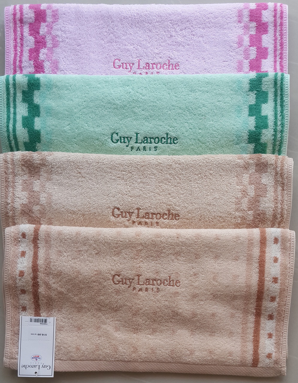 ผ้าขนหนู Guy Laroche