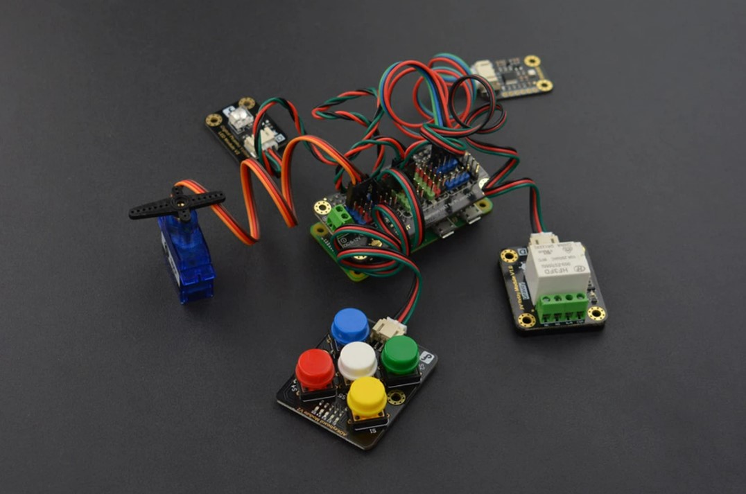 IO Expansion HAT for Raspberry Pi 5 / Zero / Zero W / 4B / 3B+ (แท้ DFRobot)