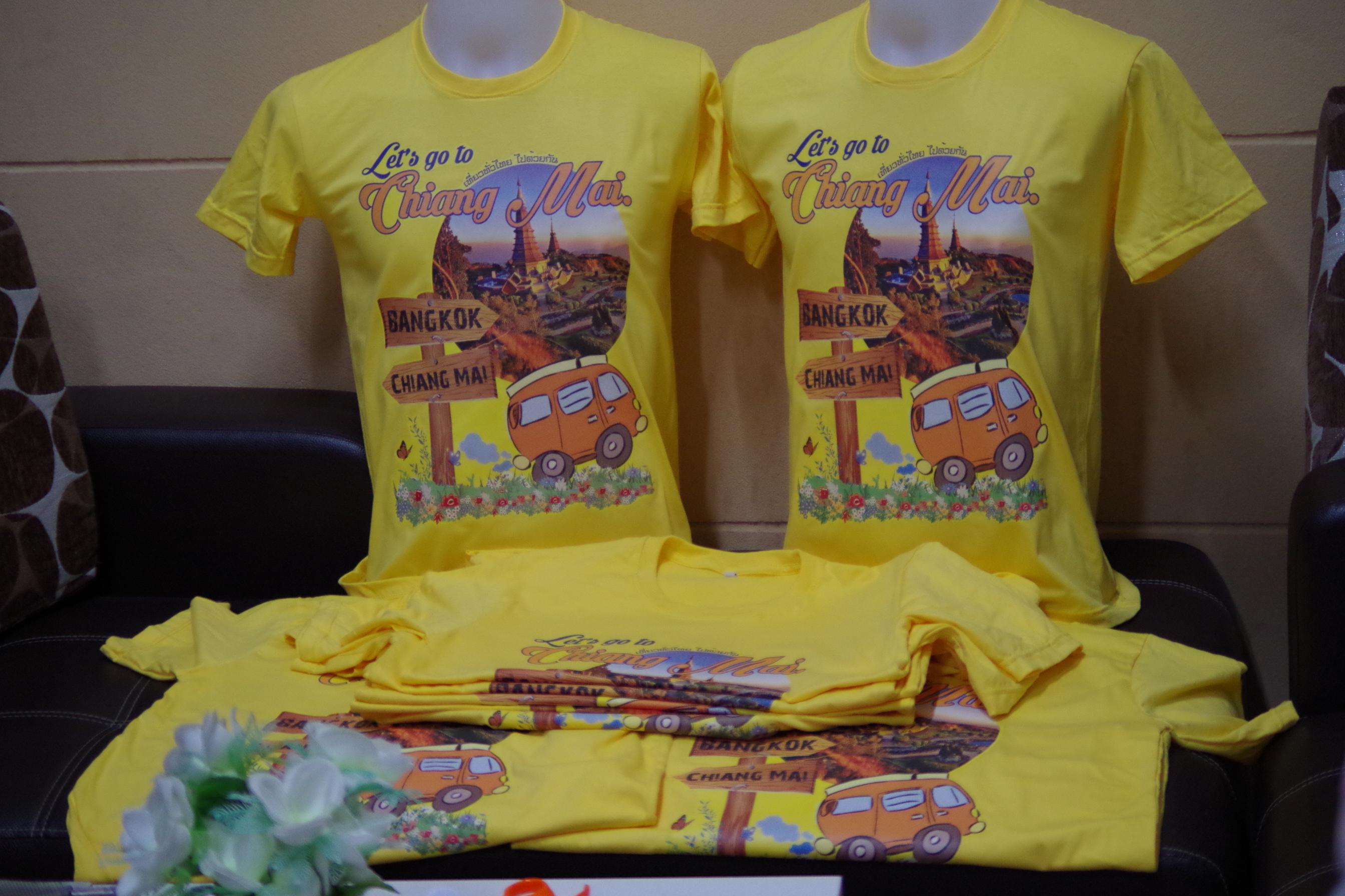 ผ้า Cotton 100% เบอร์ 30 เนื้อหนานุ่ม ทอพิเศษเฉพาะร้านเรา เสื้อกลุ่ม เสื้อรุ่น เสื้อทีม เสื้อโรงเรียน เสื้อแผนก เสื้อกีฬาสี