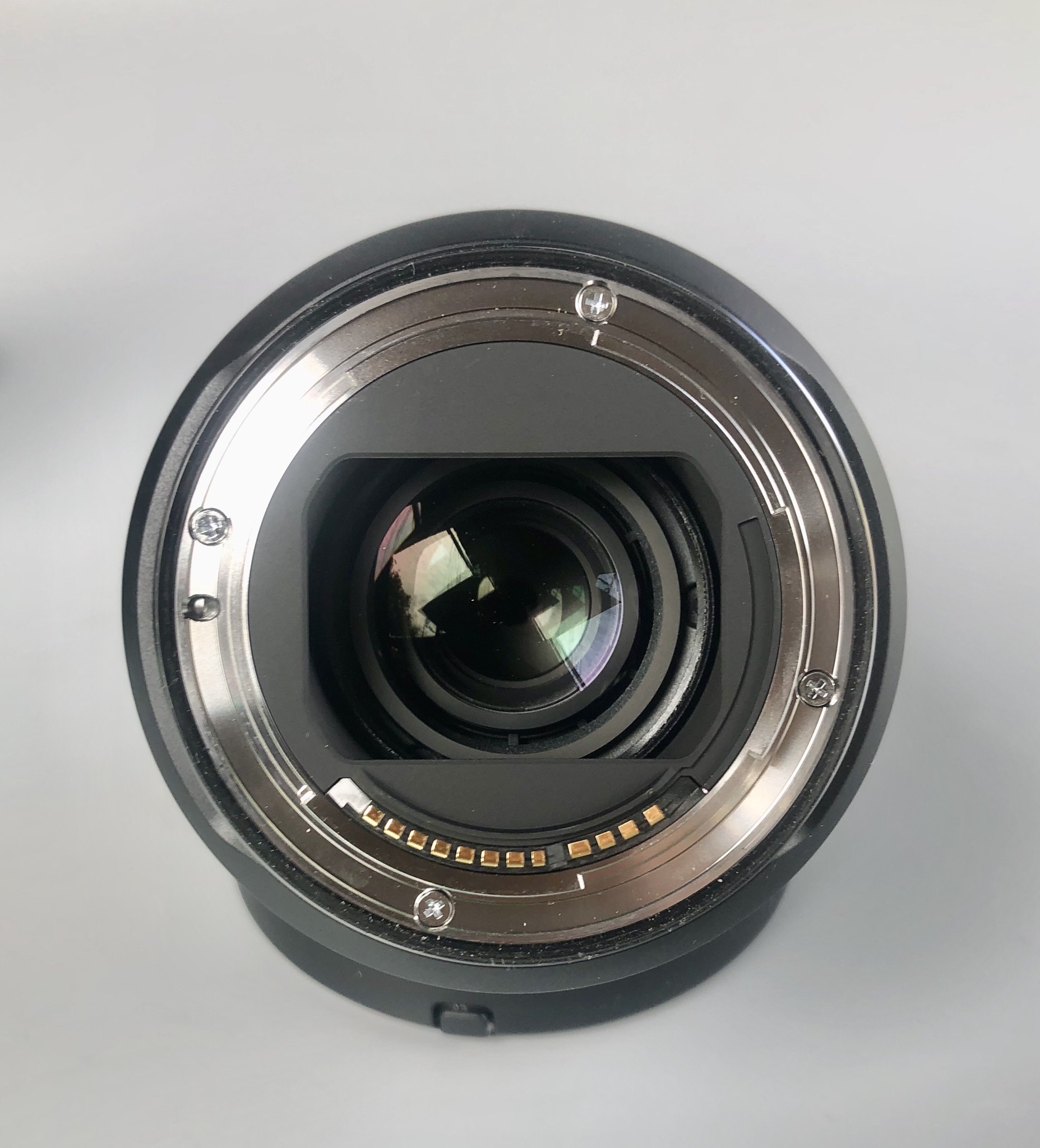 ให้เช่าเลนส์ Canon RF 24-105mm f/4L IS USM ใช้กับ Canon R และ RP