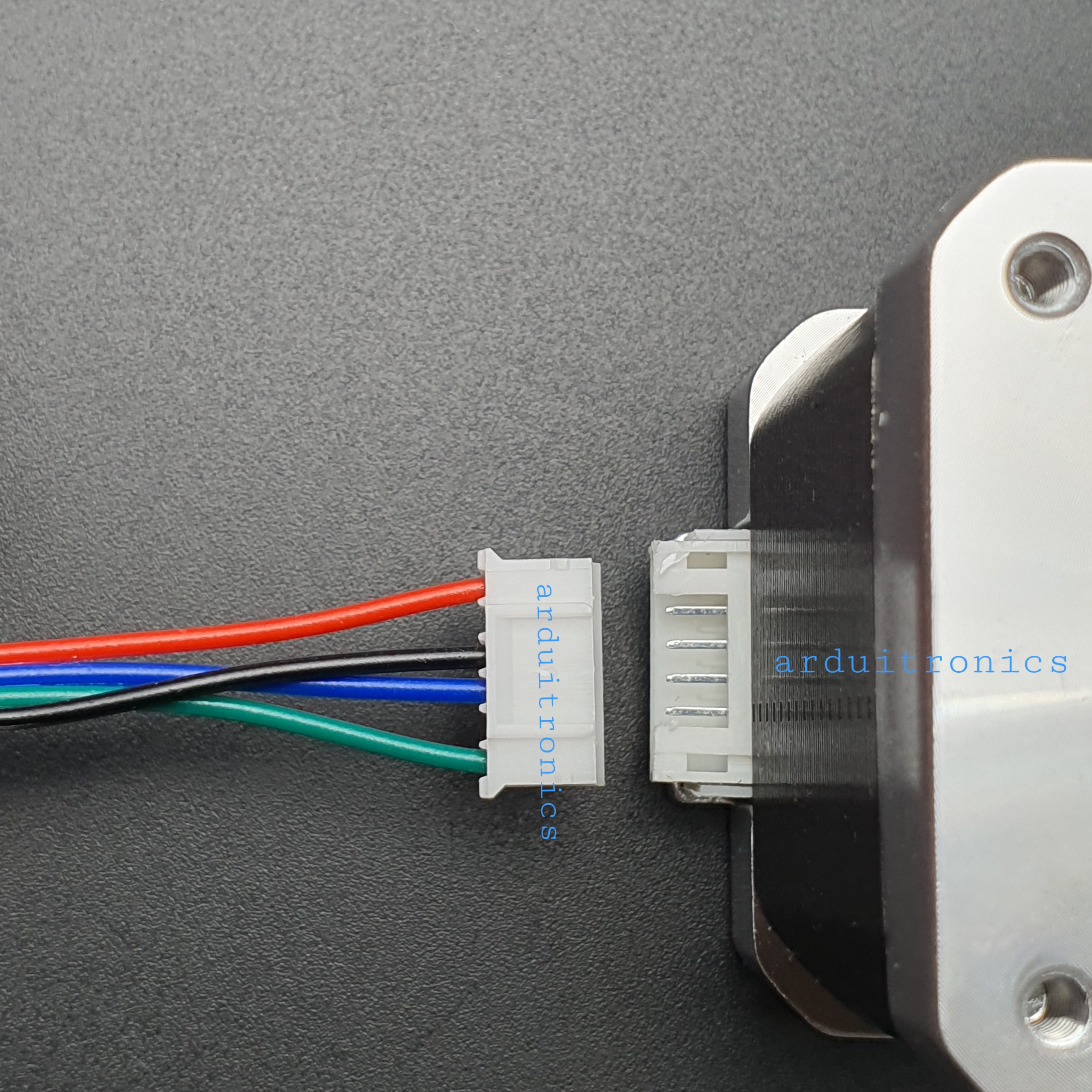 Stepping Motor แรงบิด 0.48 N.m - 1.8A (17HS8401) สีเงิน พร้อมสาย connector
