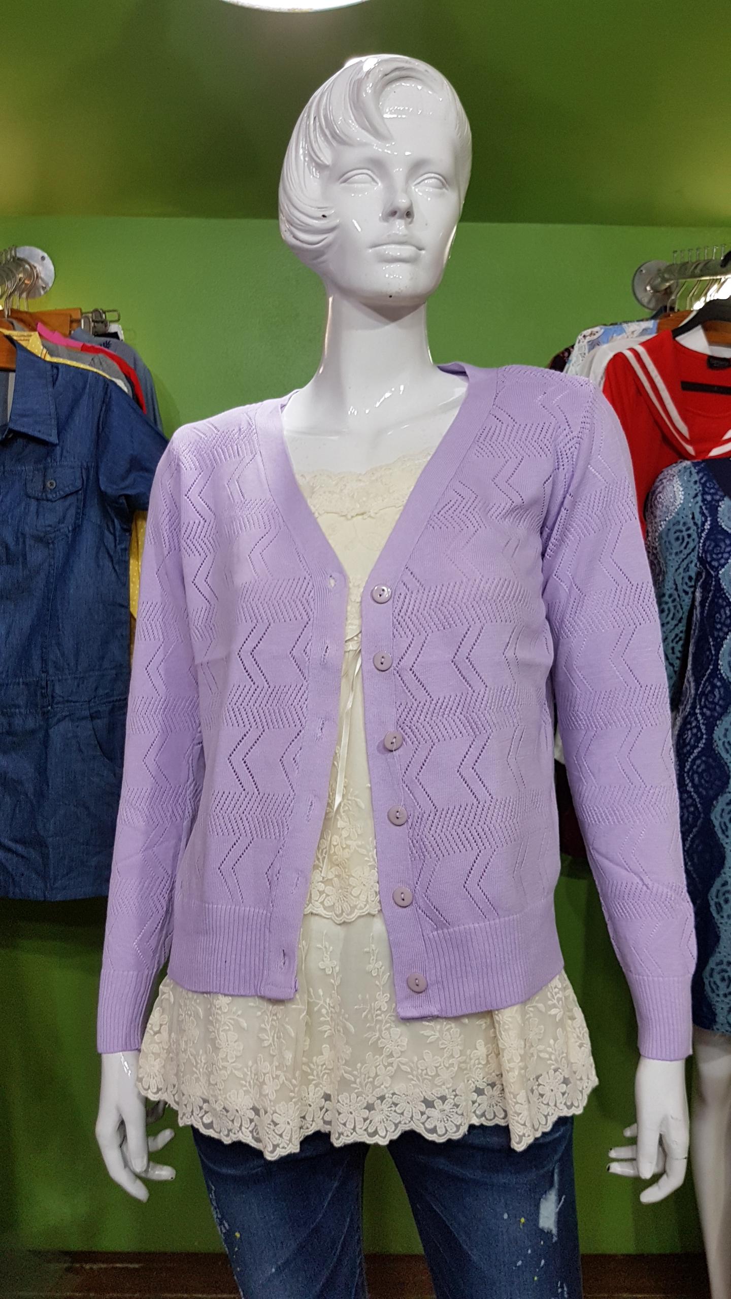 เสื้อคลุมไหมพรมแขนยาวงานแฟชั่น Pretty girl ผ้าเนื้อนิ่ม ยืดหยุ่นดีค่ะ ขนาดฟรีไซด์ค่ะ สินค้าพร้อมส่ง สีม่วงค่ะ