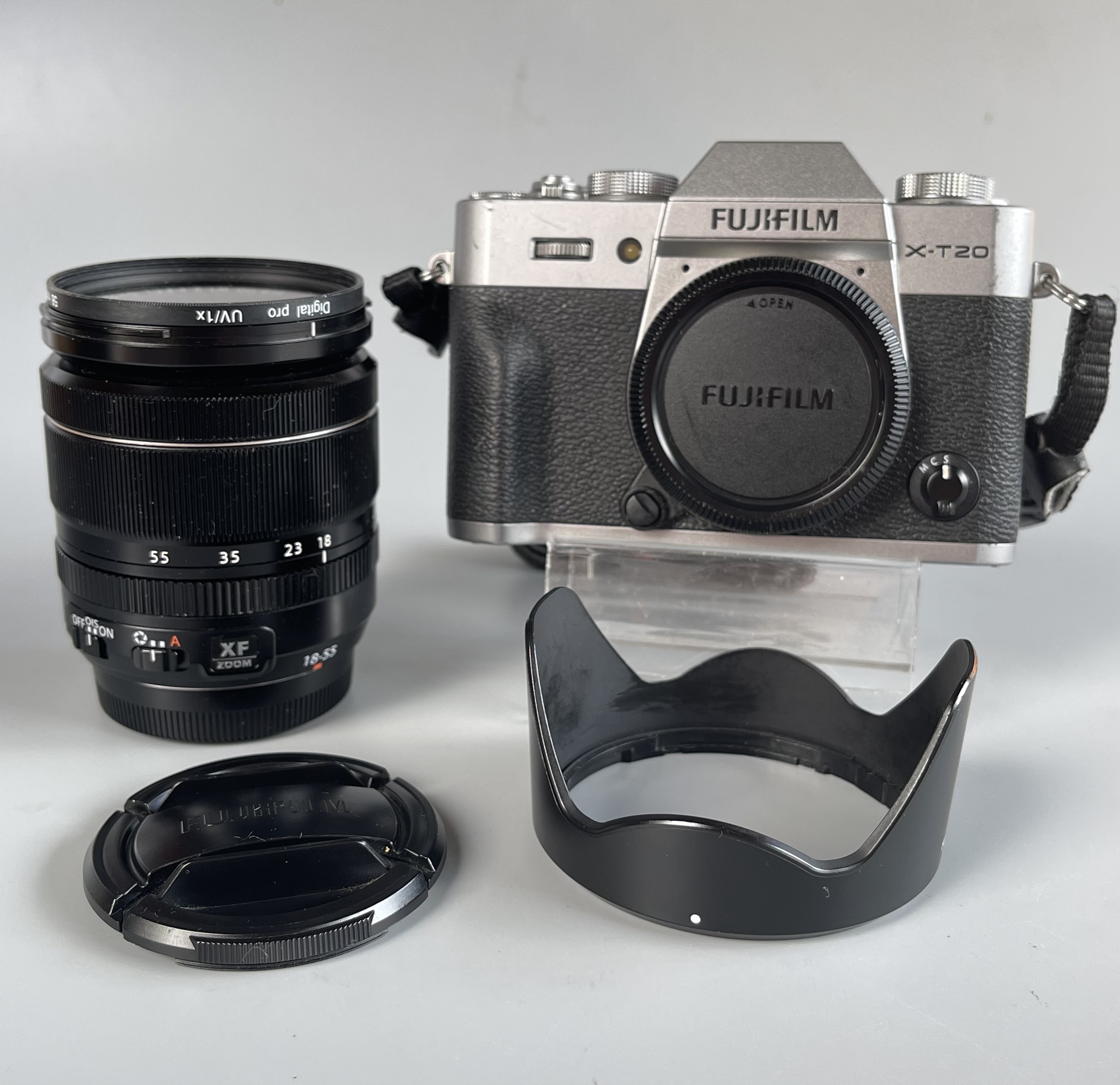 ขายกล้อง Fujifilm X T20 เลนส์Fuji XF18 55F2.8 4 R LM OIS