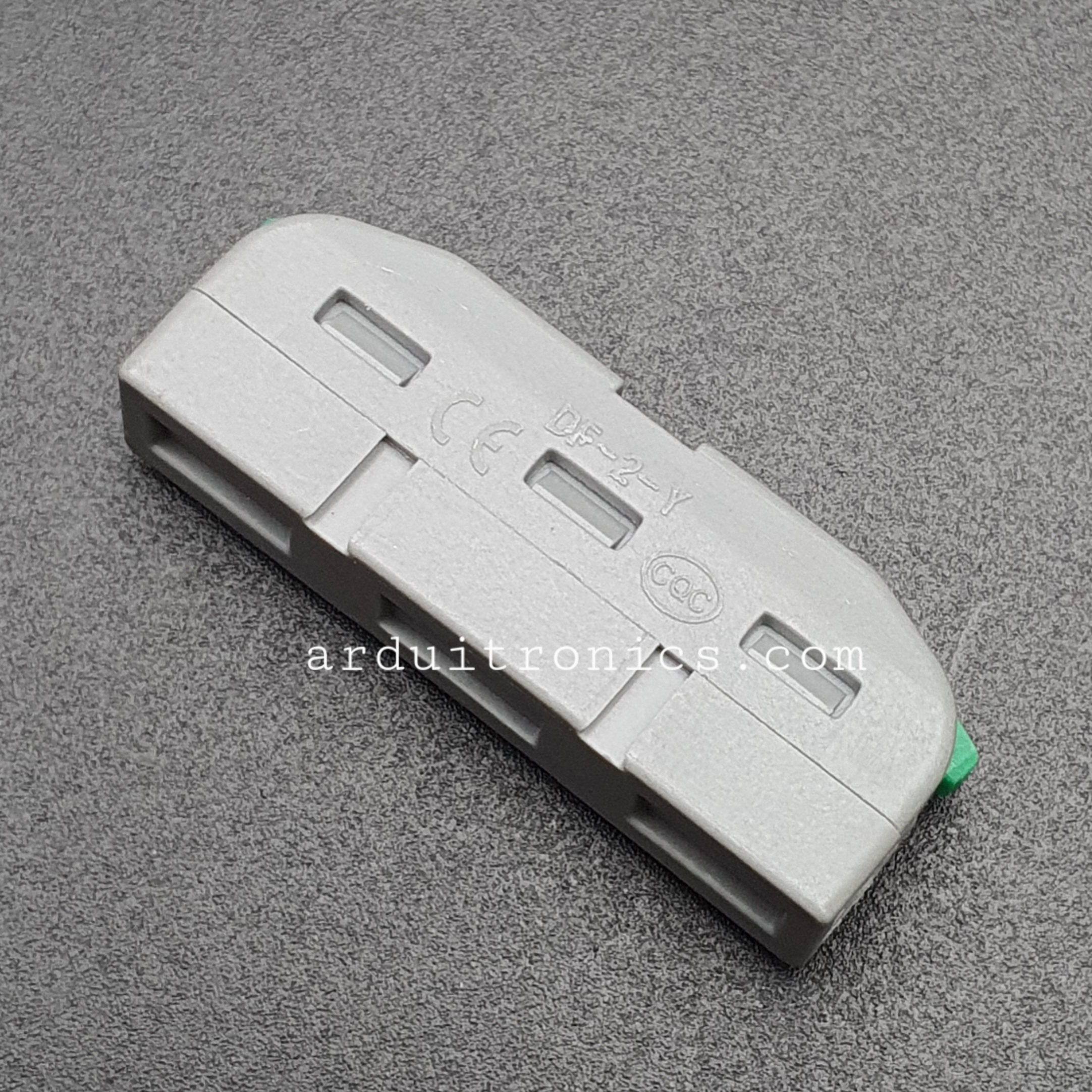 Terminal ต่อสายไฟแบบเร็ว 2 ช่อง (1 in - 1 out) Wire Connector Quick Terminal 0.2-4mm Square Splitter รุ่น DF-2-Y สีเขียว
