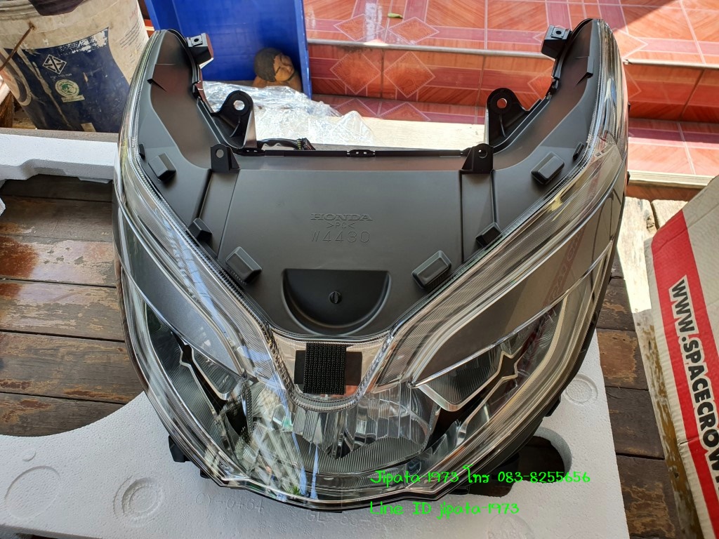 (PCX 150) ชุดโคมไฟหน้า PCX 150 i ปี 2018 แท้ (สินค้าของใหม่ ไม่มีกล่อง)