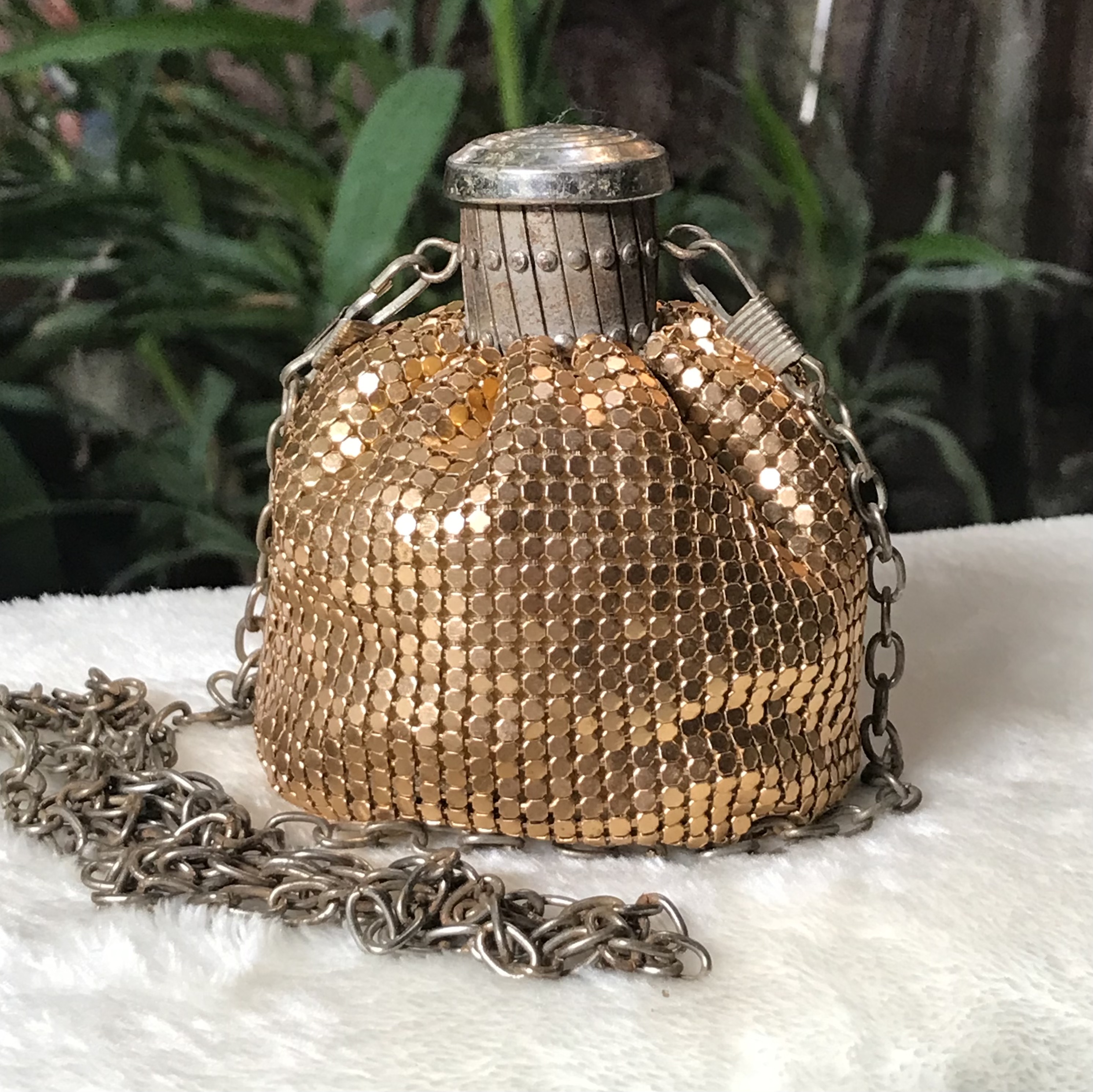 Antique Cocktail Vintage Wallets & Coin Purses ถุงสตางค์โบราณ ยุค 90 กระเป๋าสตางค์ ขนาดกะทัดรัด สายถอดได้