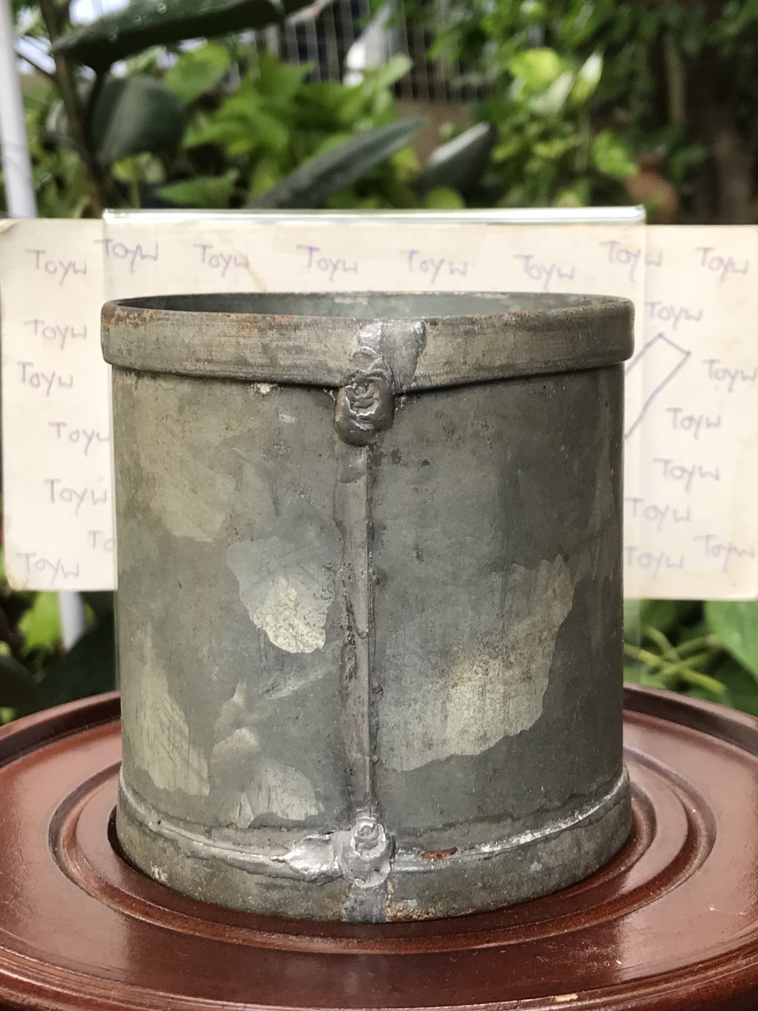 เริ่มต้น 690 บาท ของเก่าแท้ๆ ลิตรตวงข้าวสังกะสี ลิตรตวงข้าวโบราณ ขนาด 0.5 ลิตรและขนาด 1 ลิตร ตอกครุฑและเลขกำกับไม่ผุไม่รั่ว สำหรับนักสะสมแนววินเทจ แต่งบ้าน แต่งร้านกาแฟ แต่งร้านอาหาร แต่งร้านตัดผม หรืออื่นๆ