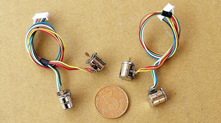 Micro Stepping Motor - 8mm ( Two Phase Four Wire Two Motors Gear Size 2.2mm )