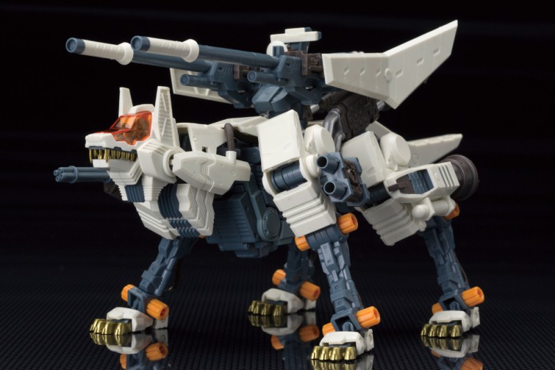 "Pre-Order" HMM ZOIDS 1/72 RZ-009 Command Wolf AC&LC Marking Plus Ver.