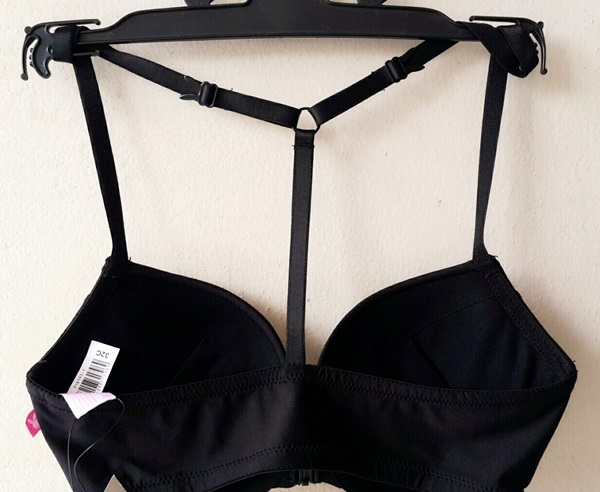 เสื้อชั้นในสตรีPlayboy