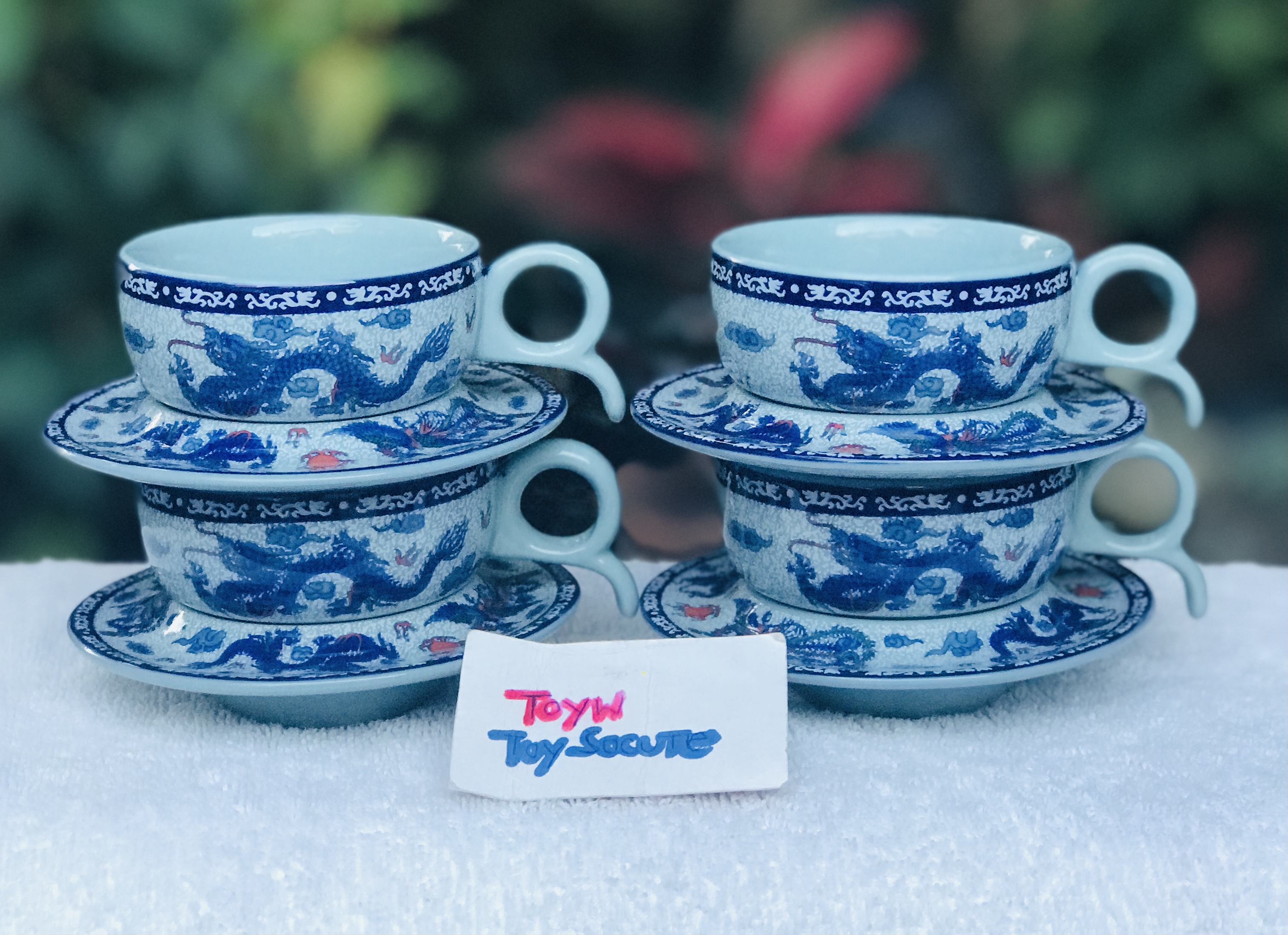ชุดถ้วยกาแฟ 4 ชุด (8 ชิ้น) ถ้วยชา พร้อมจานรอง ลายมงคล มังกร-หงส์