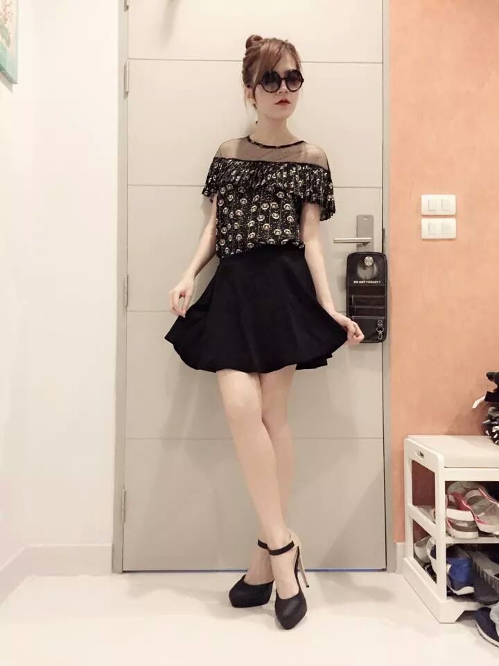 กระโปรง&กางเกง งานแฟชั่น SPN ผ้าทื้งตัว สีดำ มีซิปหลัง สินค้าพร้อมส่ง size M -28 ค่ะ