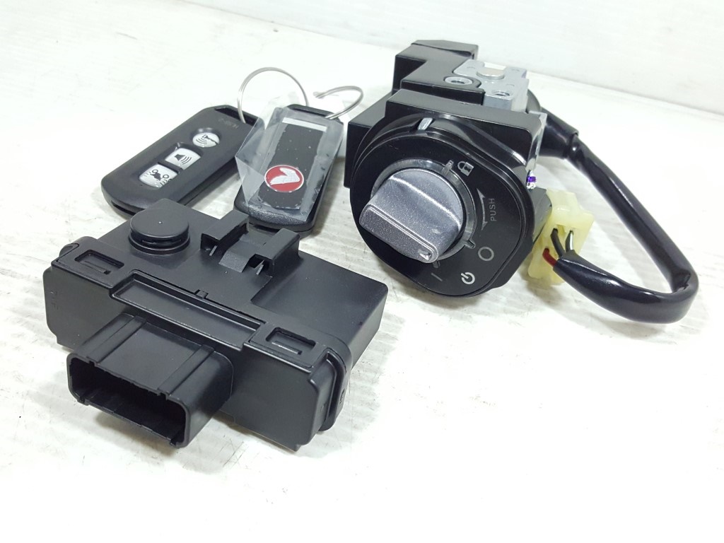 (Super Cub 125 i) ชุดสวิทช์กุญแจ ชุดใหญ่พร้อมกล่องควบคุม Honda Super cub 125 i แท้