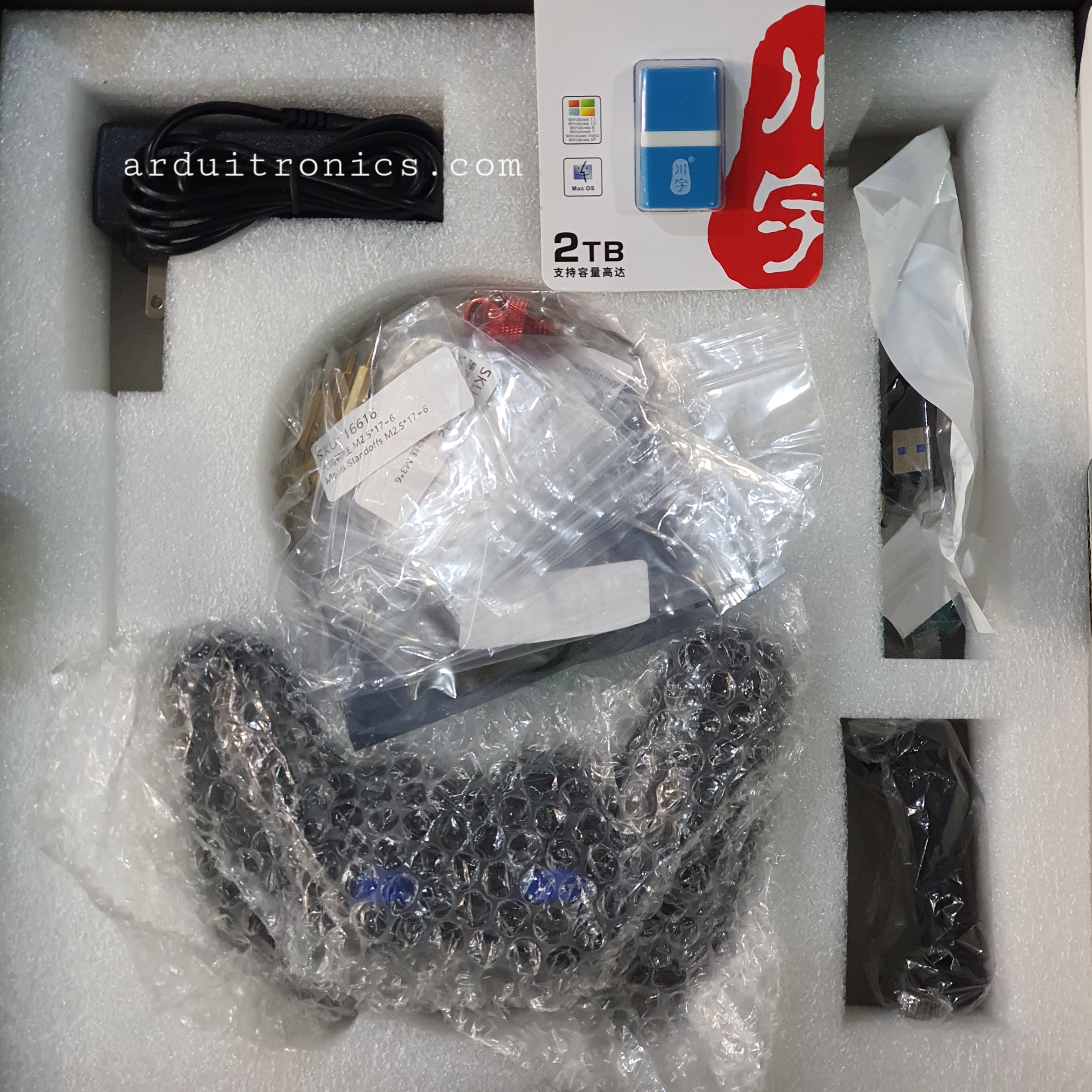 UGV Beast Open-source Off-Road Tracked AI Robot, Dual controllers, All-metal Body, Computer Vision, Suitable for Raspberry Pi 5 (แท้ Waveshare)