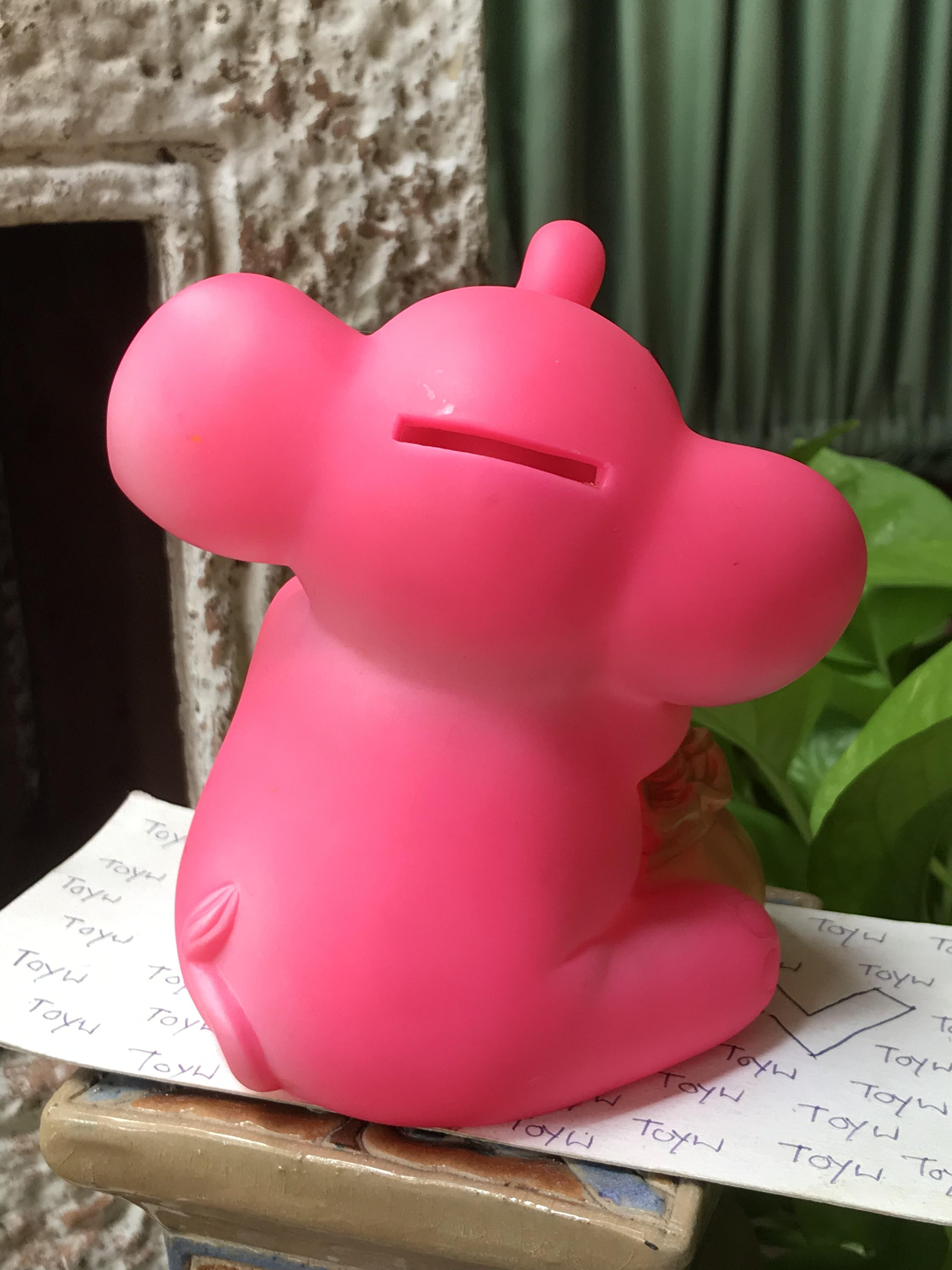 ชิ้นละ 350 บาท เก็บเก่ากระปุกออมสินช้าง ออมสินช้างก้านกล้วยสีชมพู กรมตรวจบัญชีสหกรณ์ ปี 2557 ขนาดกว้าง 5 นิ้ว สูง 5 นิ้ว