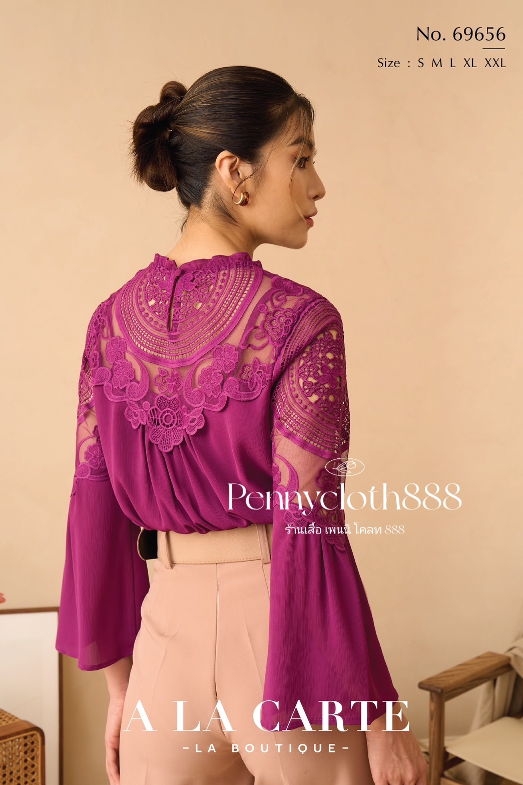 69656 เสื้อ A La Carte ชีฟองเนื้อเยื่อไม้ งานปักและทอลูกไม้ช่วงอกและแขน มีซับในเย็บติด ผ้ามีน้ำหนักทิ้งตัว กระดุมหลัง ปลายแขนทรงแฟร์ สวยหรู
