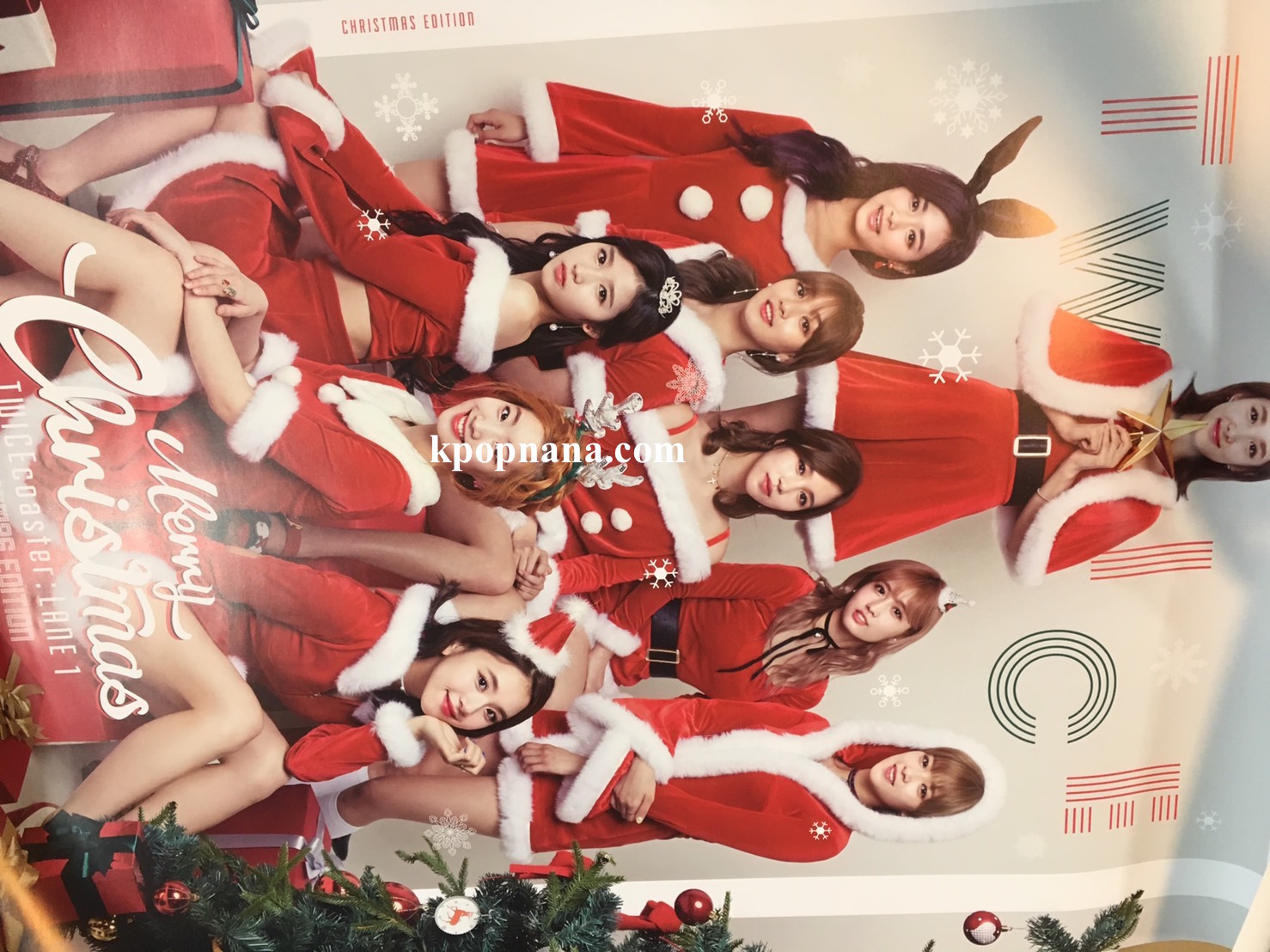 โปสเตอร์ TWICE - CHRISTMAS EDITION พร้อมกระบอกโปสเตอร์ พร้อมส่งคะ