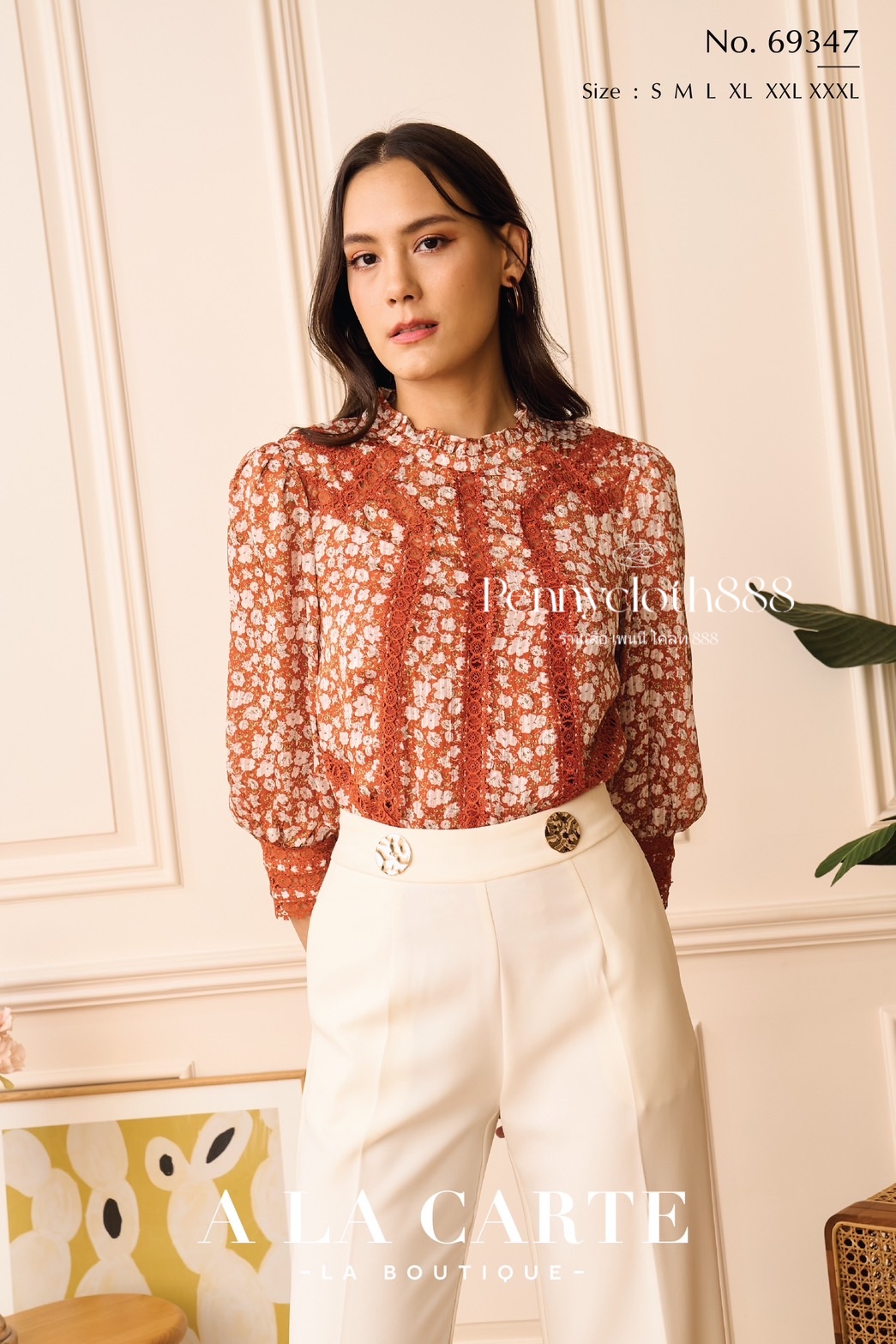 69347 เสื้อ A La Carte ชีฟองพิมพ์ลายดอกไม้ แต่งทริมลูกไม้ ทรงคอกลม กระดุมหลัง มีซับใน