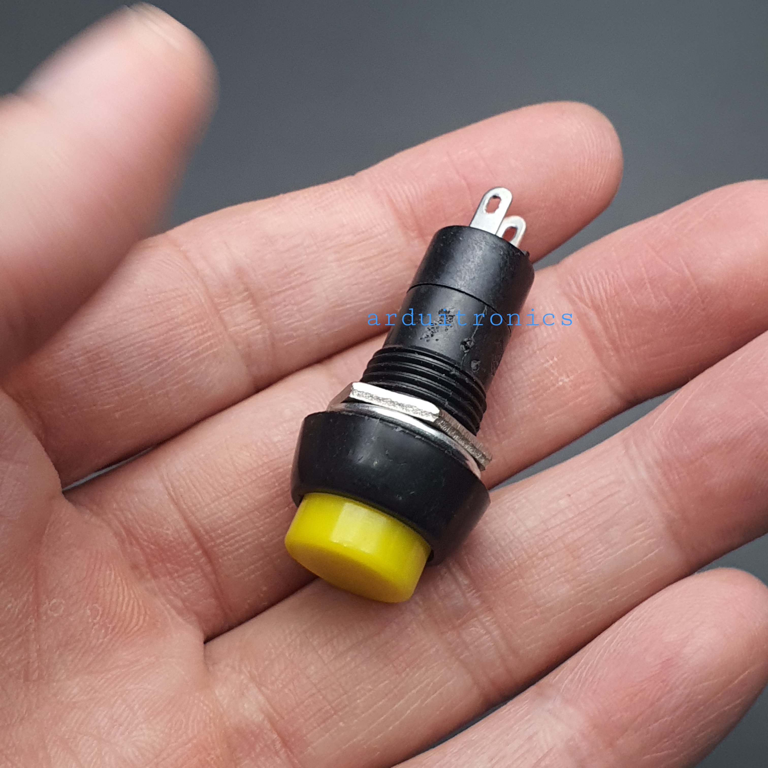 สวิตช์ กดติด กดดับ 250V 3A (สีเหลือง) - Yellow