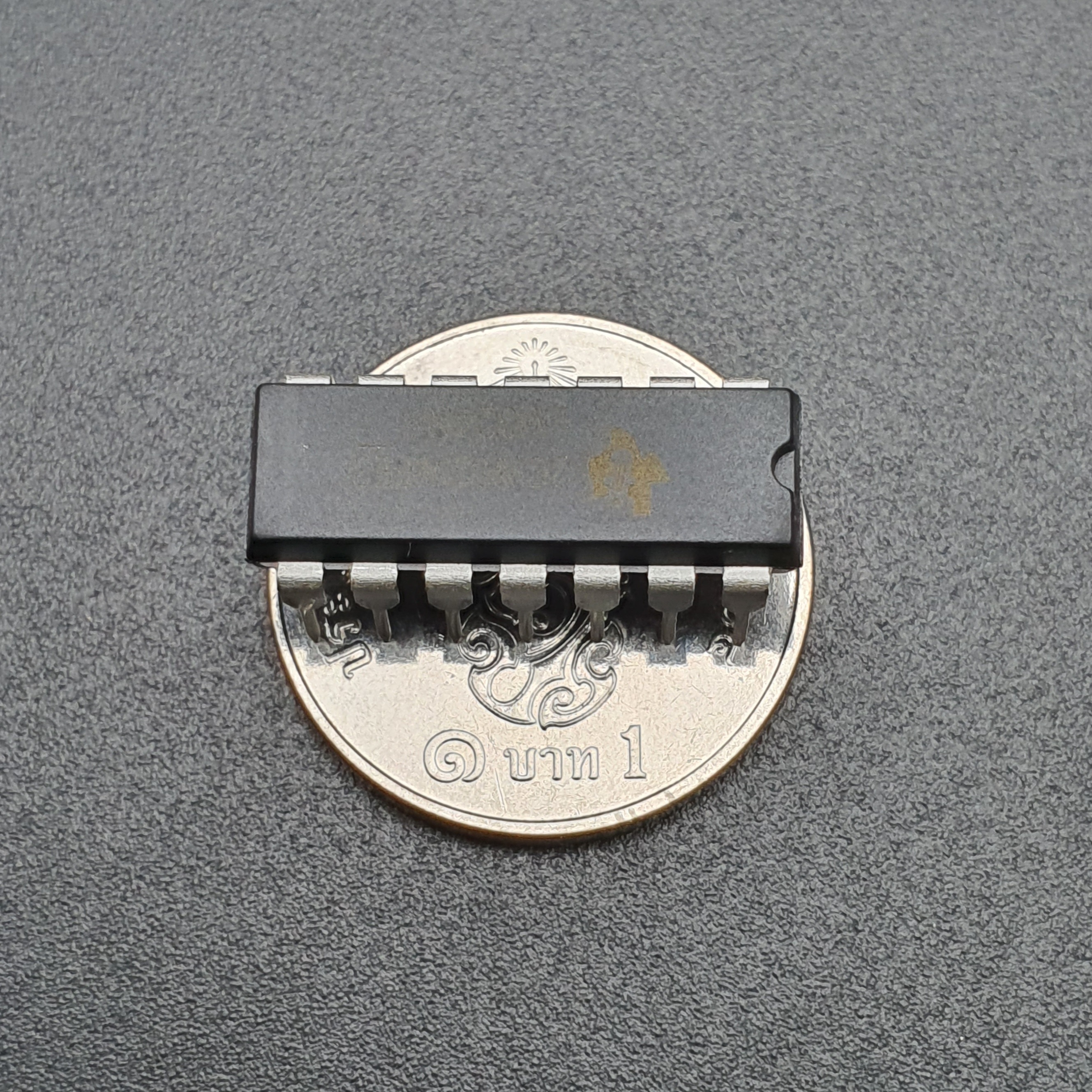 LM324N OP-AMP IC Chip Operational Amplifier IC จำนวน 1 ชิ้น