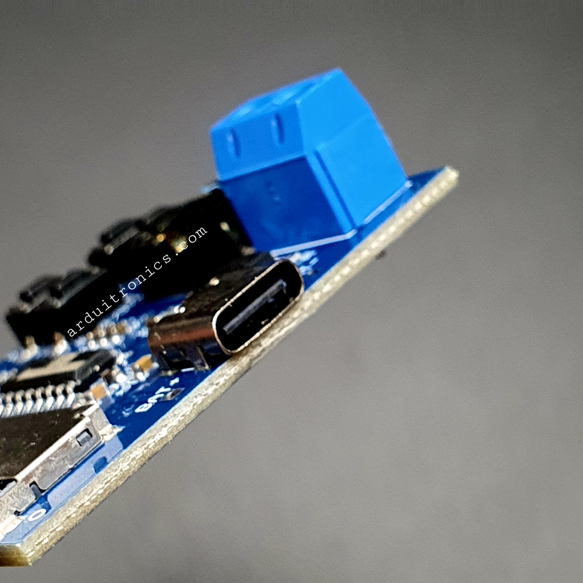 โมดูลเล่นเพลง MP3 รองรับ SD Card และ FlashDrive พร่อม Jack 3.5 ต่อกับหูฟังหรือเครื่องขยายเสียง ( Type-C )