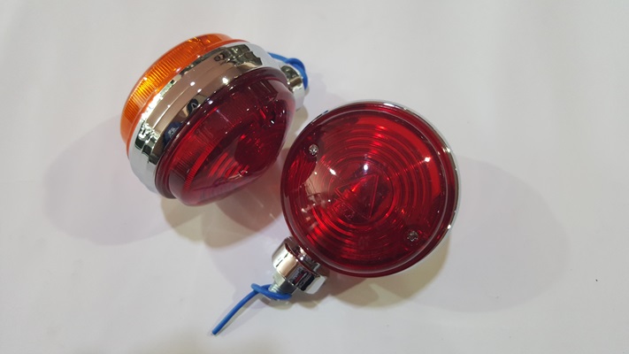 ไฟ 191 2 หน้า แดง-ส้ม ขอบชุบ 12V / 24V 2.7x2.7" (ราคาต่อ 2 ดวง)