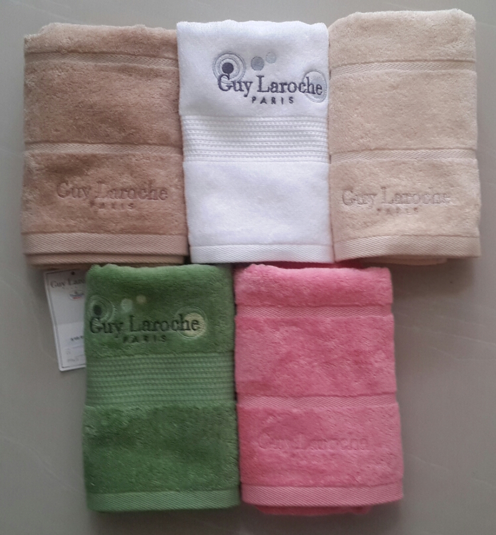 ผ้าขนหนู Guy Laroche