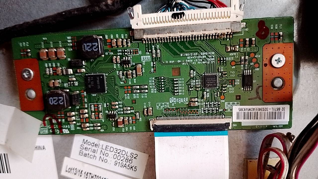 IC MEMORY : Sigger LED32DSL2 ไม่มีทีคอนก็ใช้ได้ เมนบอร์ดตามรูปเท่านั้น