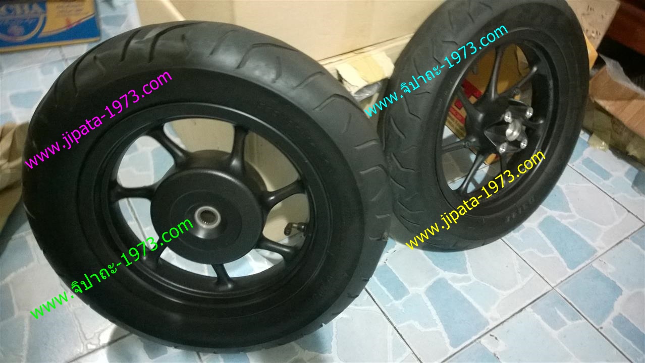 ล้อแม็กแท้พร้อมยาง Honda Zoomer x มือ 2