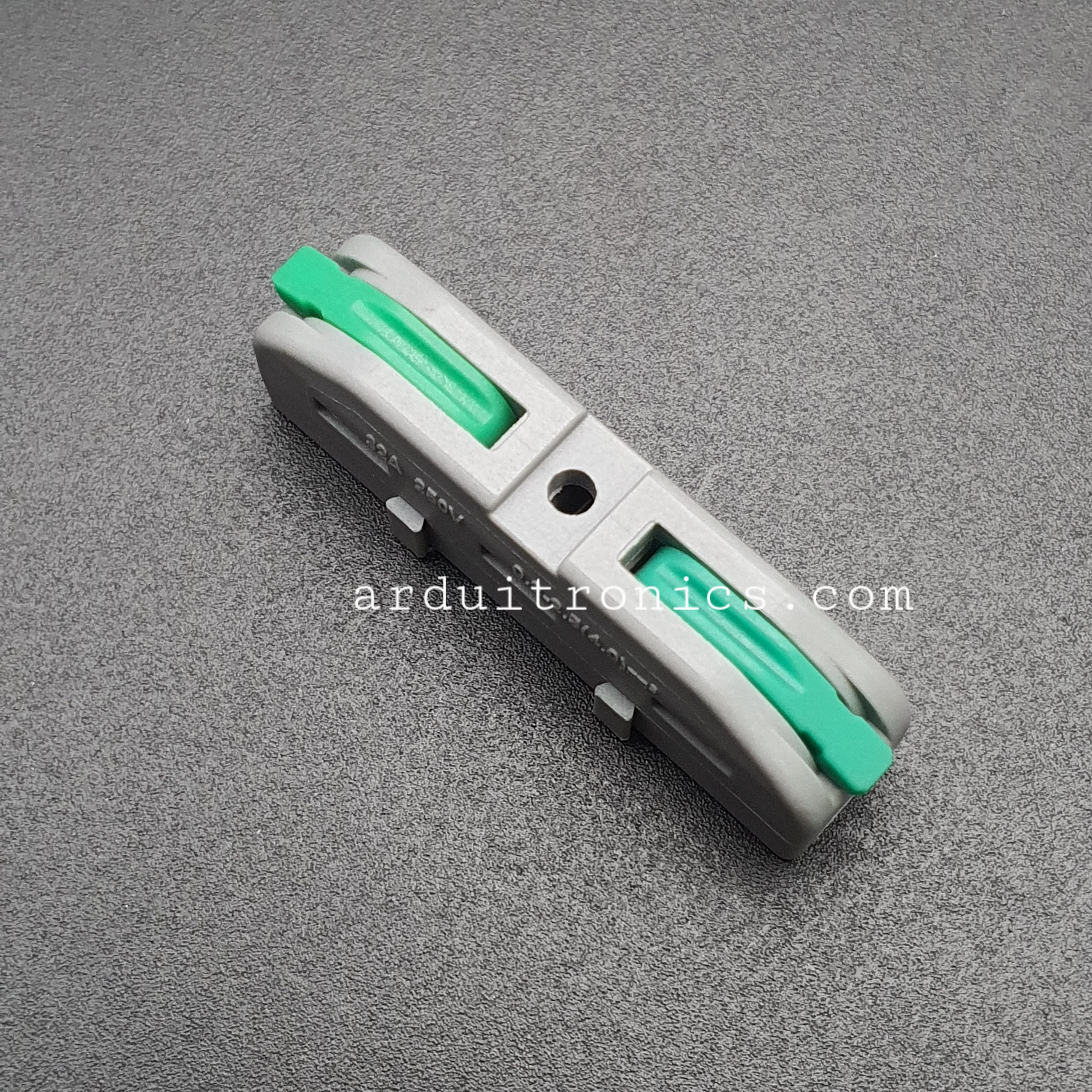 Terminal ต่อสายไฟแบบเร็ว 2 ช่อง (1 in - 1 out) Wire Connector Quick Terminal 0.2-4mm Square Splitter รุ่น DF-2-Y สีเขียว