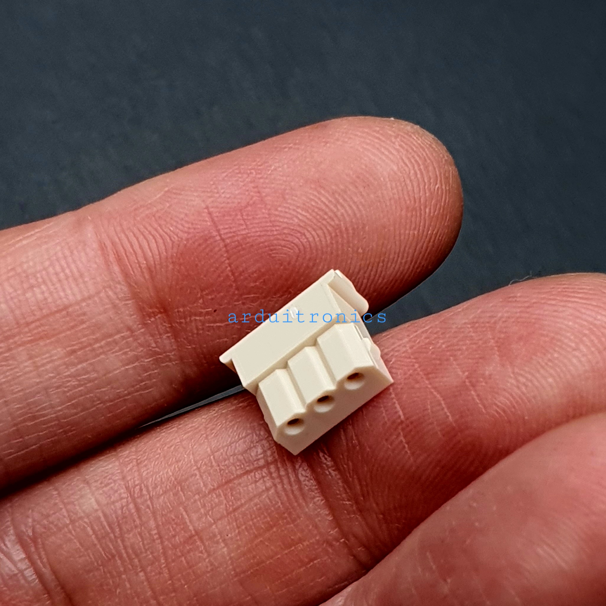 Connector Housing, Friction Lock, Mini-SPOX 5264, Receptacle, 3 Ways, 2.5 mm, 5263 Crimp Terminal