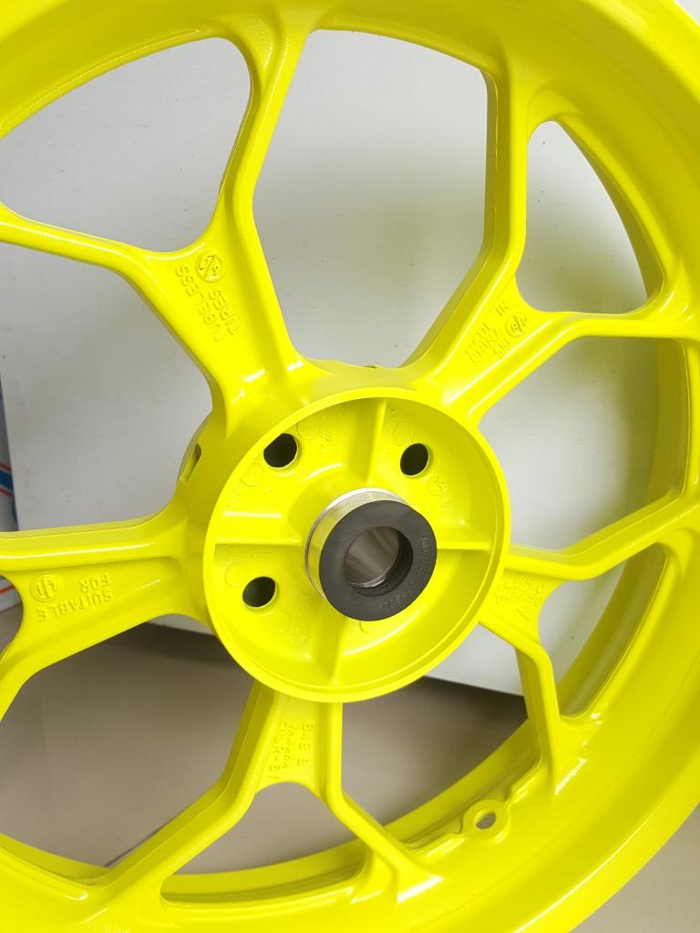 (Mslaz) ชุดวงล้อแม็ก หน้าหลัง Yamaha M-Slaz (สีเขียว) แท้ (ขายเป็นคู่)