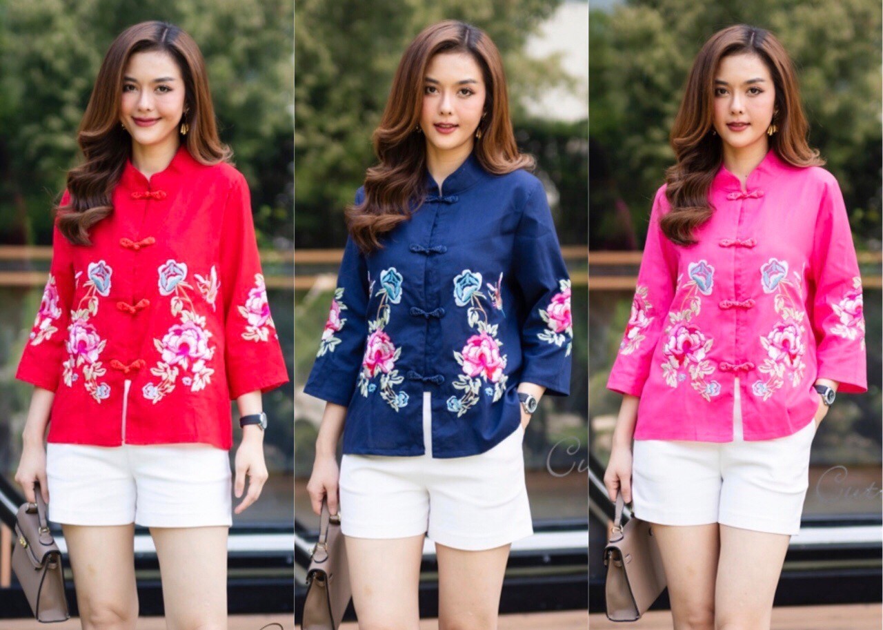 P5 เสื้อตรุษจีน มีขนาดเดียว อกเสื้อ 42 นิ้ว คอจีน กระดุมจีน งานปักดอกไม้