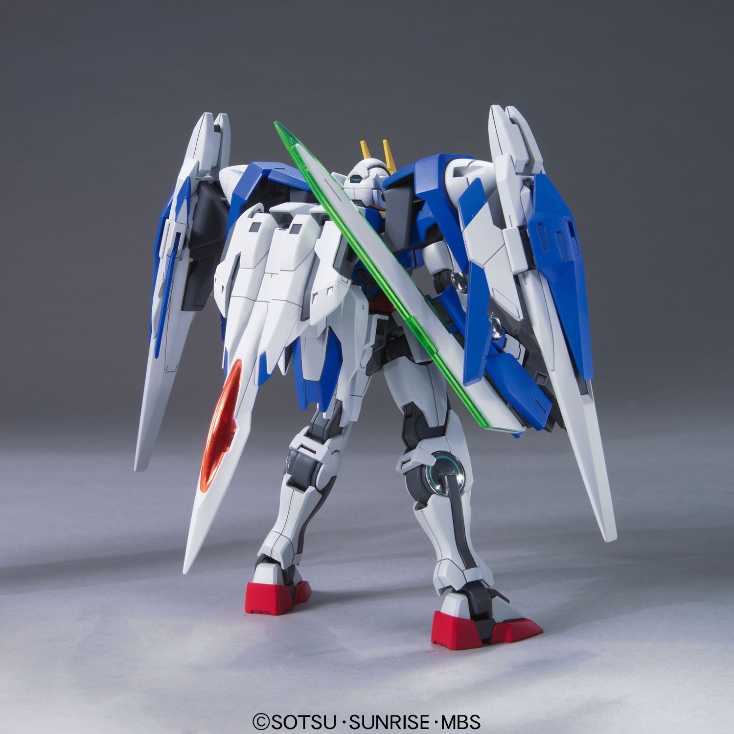HG 1/144 GN-0000+GNR-010 00 Raiser + GN Sword III