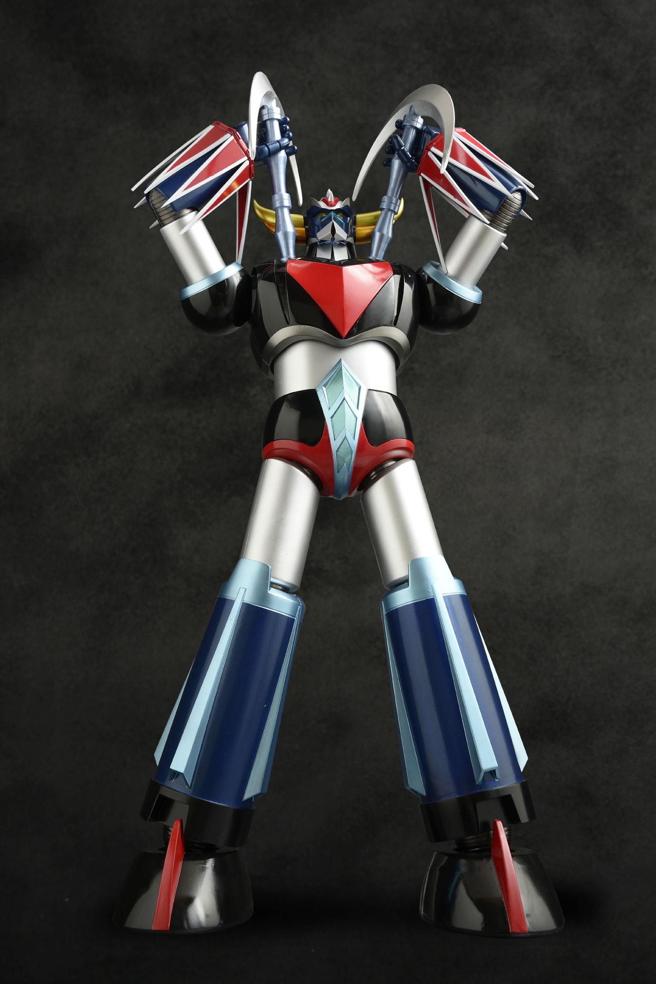 "Pre-Order" EVOLUTION TOY Grand Action Big Size Model Grendizer