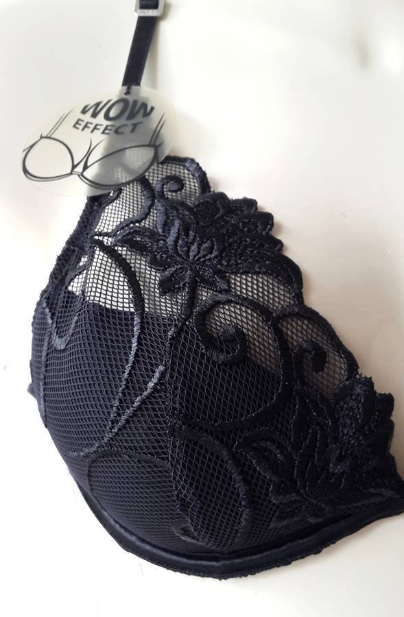 เสื้อชั้นในสตรีไทรอัมพ์