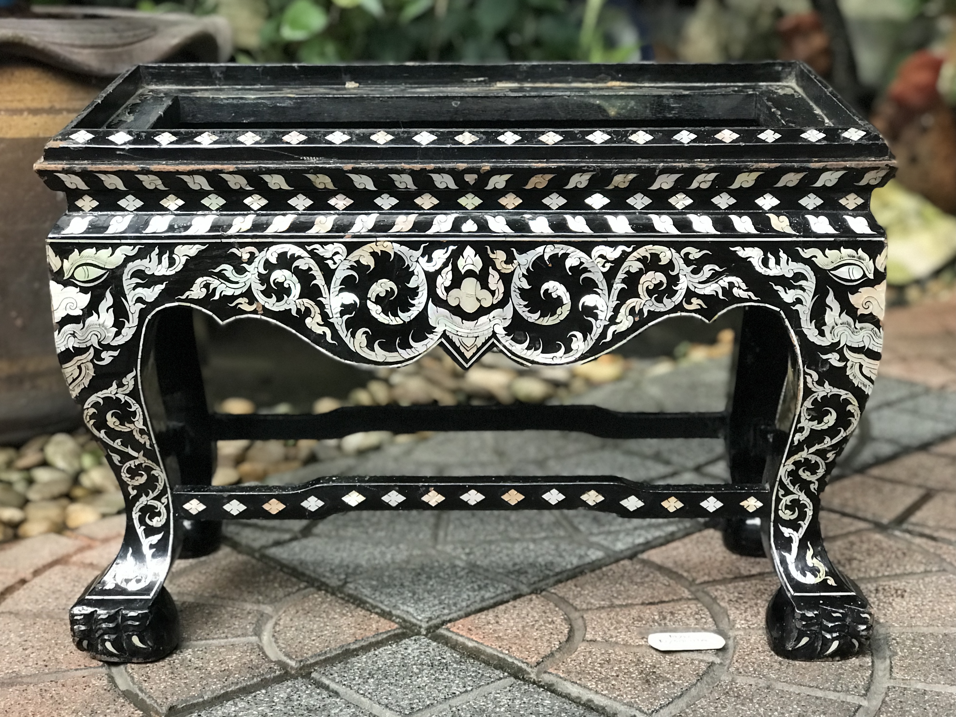 Antique ที่กราบพระไม้ประดู้ฝังมุก โต๊ะกราบพระขาสิงห์ไม้หนาๆ แข็งแรง ไม่โยก ไม่ผุ