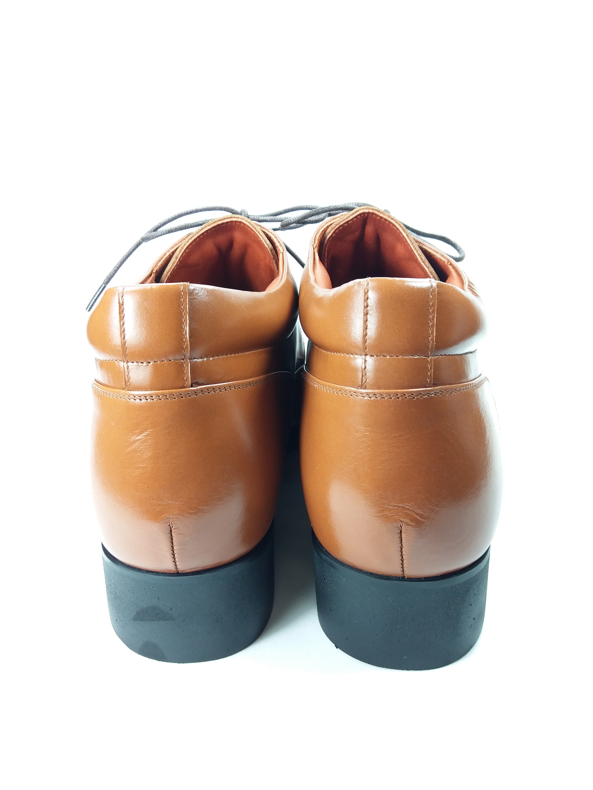 Activo (Brown ZR) 8.5 cm.