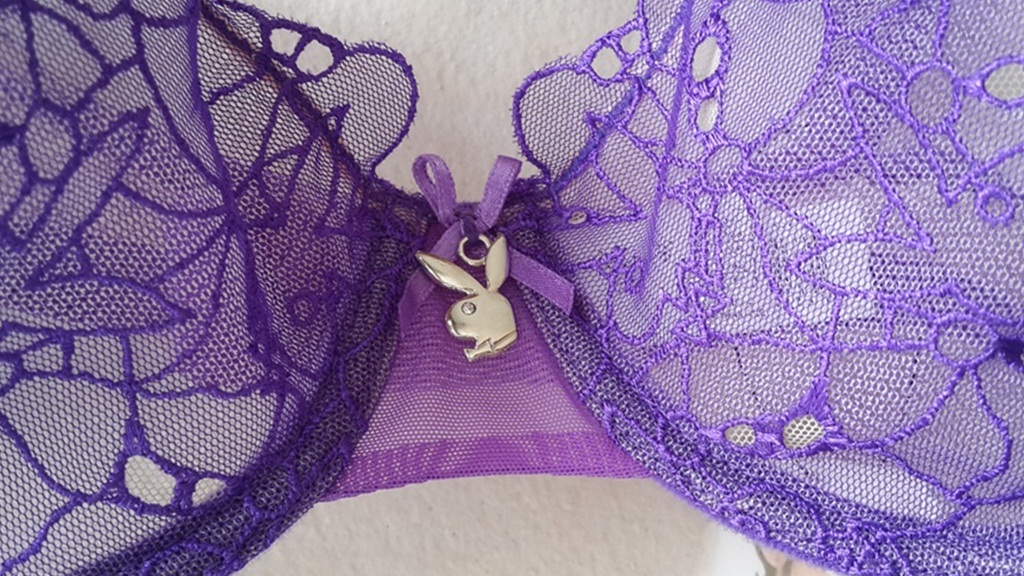 เสื้อชั้นในสตรี Playboy