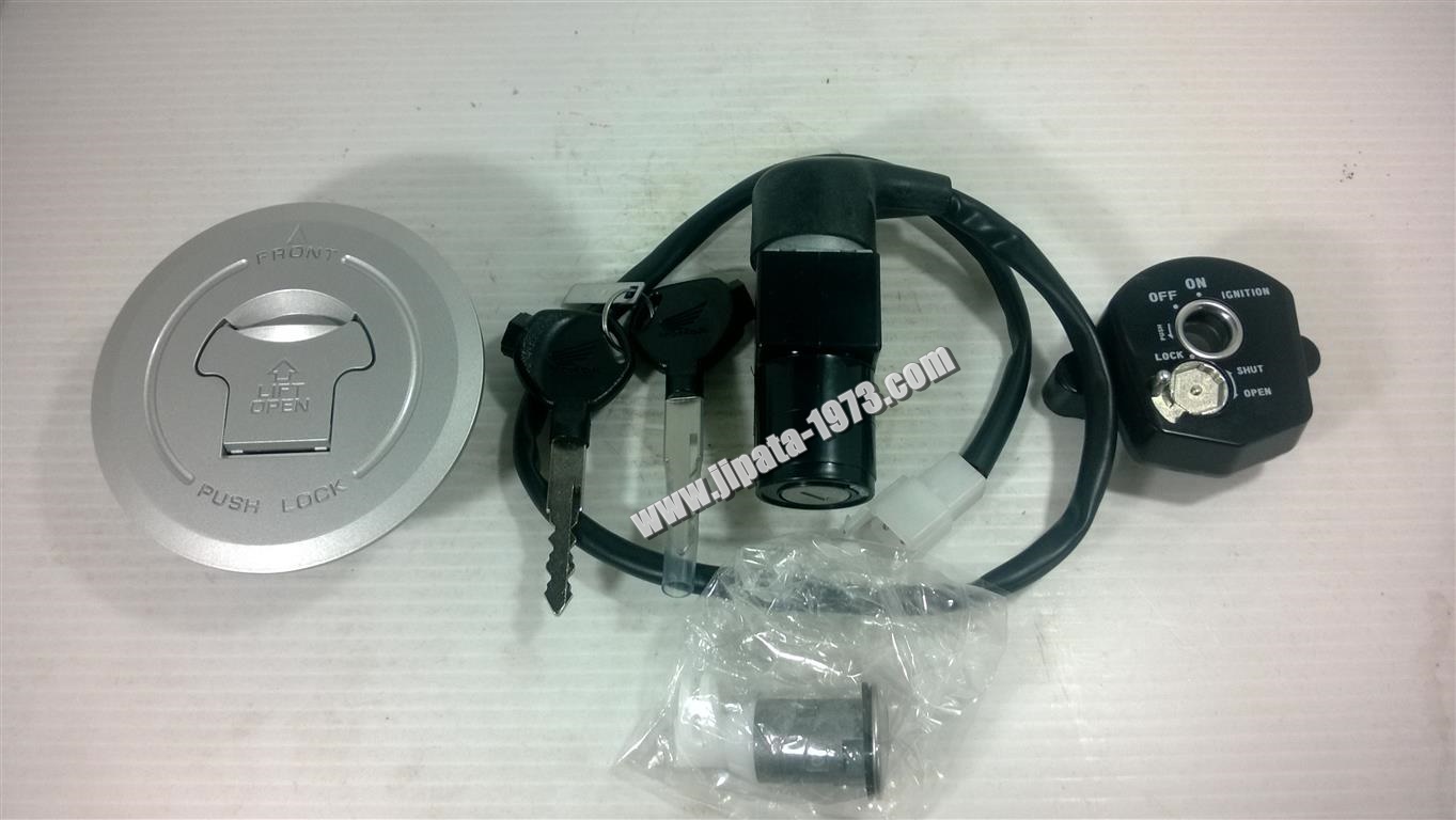 (CBR 150 i) สวิทช์กุญแจชุดใหญ่ พร้อมฝาถังน้ำมัน Honda CBR 150 i แท้