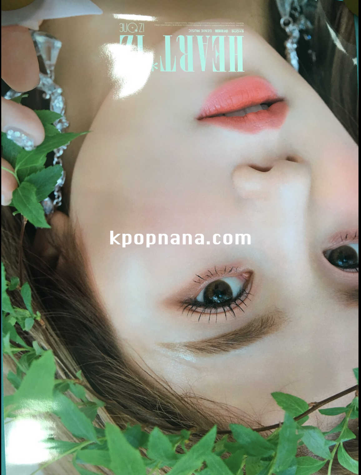 izone / IZ*ONE - Mini Album Vol.2 [HEART*IZ] โปสเตอร์ พร้อมส่ง แบบที่ 3 + กระบอกโปสเตอร์