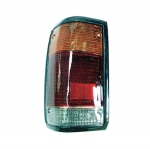 ไฟท้าย มาสด้า MAZDA แม็กนั่ม ขอบดำ (L-R ราคาต่อ 1 คู่ มีขั้ว+หลอด)