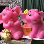 ชิ้นละ 350 บาท เก็บเก่ากระปุกออมสินช้าง ออมสินช้างก้านกล้วยสีชมพู กรมตรวจบัญชีสหกรณ์ ปี 2557 ขนาดกว้าง 5 นิ้ว สูง 5 นิ้ว