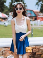 ***พรีออเดอร์***บิกินี่ชุดว่ายน้ำวันพีซ one-piece สีขาวครีมตัดต่อกระโปรงสีน้ำเงินอมฟ้า เล่นดีเทลแต่งลายสานกันช่วงอก กระโปรงกางเกงด้านใน สดใสน่ารักรับลมทะเล สวยเหมือนแบบค่ะ