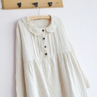 Pre-order เดรสผ้าฝ้ายแขนยาว คอบัวลูกไม้ -สีครีม
