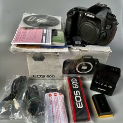 ขาย กล้อง (body)Canon 60D เก่าเก็บสภาพกล้องใหม่มากชัดเตอร์ 2 อกปศ