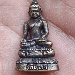 รูปหล่อพระพุทธ วัดโบสถ์ ปทุมธานี