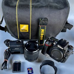 ขาย Nikon D7000 เลนส์ 18-105mm f3.5-5.6 ใช้น้อยขัตเตอร์ 10371 อปกศ เก่าเก็บแต่สภาพเหมือนใหม่