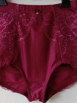 กางเกงสเตย์ไทรอัมพ์